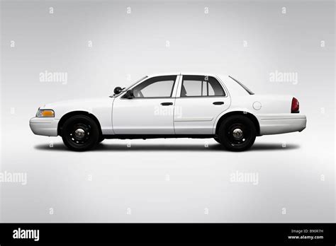 2009 Ford Crown victoria photo