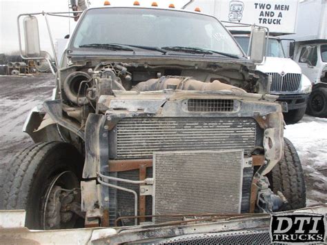 2009 Ford F-650 sd engine