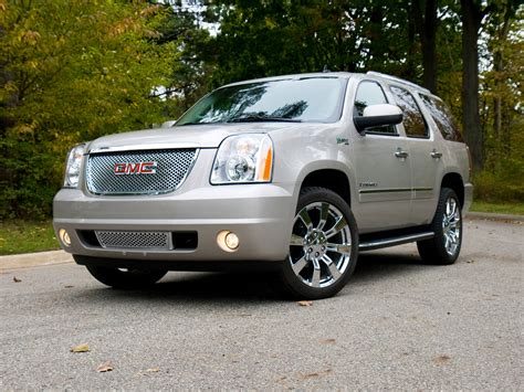 2009 Gmc Yukon denali photo