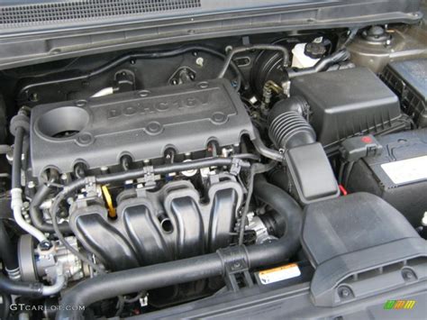 2009 Kia Rondo engine