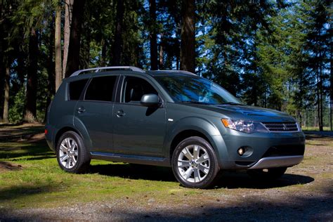 2009 Mitsubishi Outlander photo