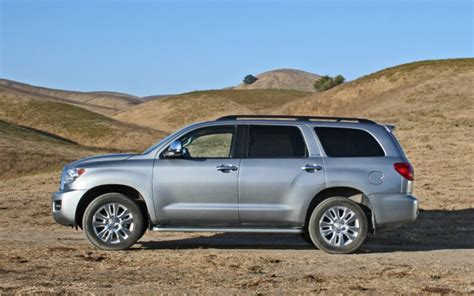 2009 Toyota Sequoia photo