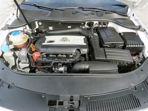 2009 Volkswagen Passat engine