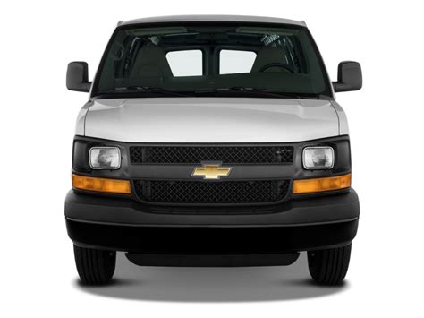 2010 Chevrolet Express 1500 photo