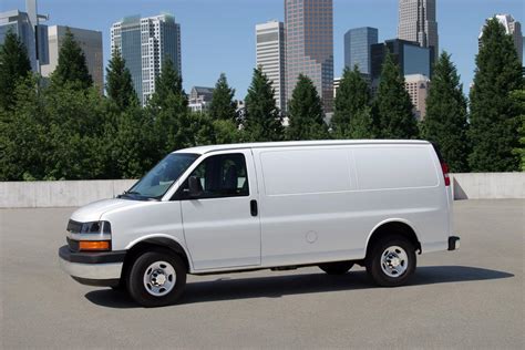 2010 Chevrolet Express engine