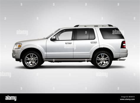 2010 Ford Explorer photo