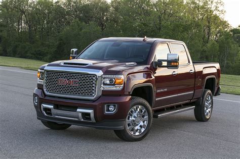 2010 Gmc Denali photo