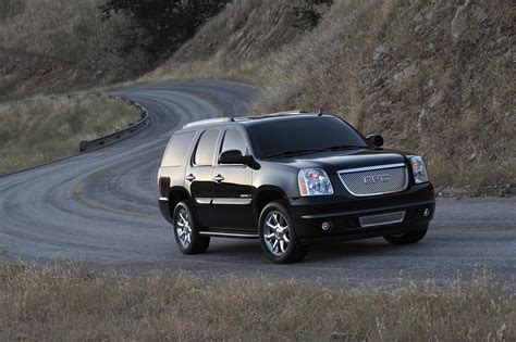 2010 Gmc Yukon denali photo