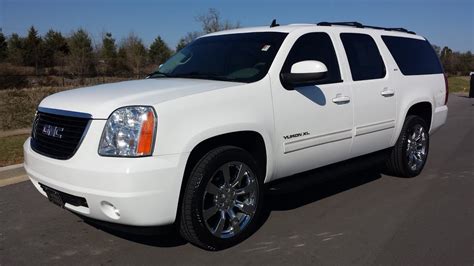 2010 Gmc Yukon xl photo