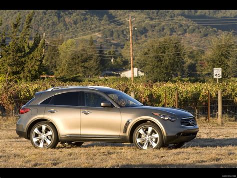 2010 Infiniti Fx photo