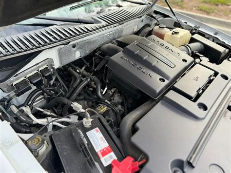 2010 Lincoln Navigator engine