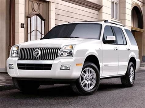 2010 Mercury Mountaineer photo