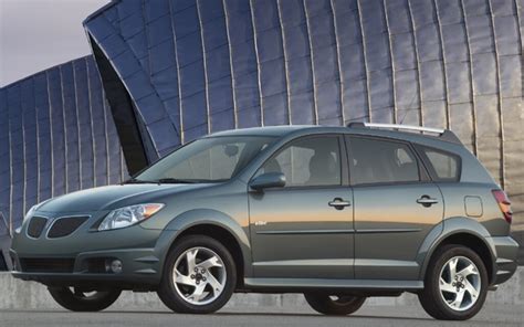 2010 Pontiac Vibe photo