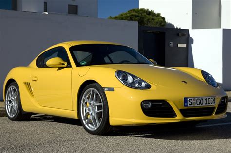 2010 Porsche Cayman photo