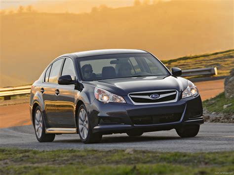 2010 Subaru Legacy photo