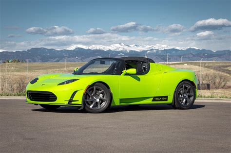 2010 Tesla Roadster2