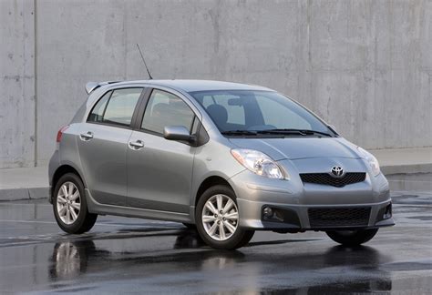 2010 Toyota Yaris photo