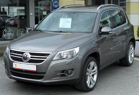 2010 Volkswagen Tiguan photo