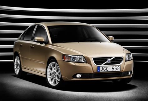 2010 Volvo S40 photo