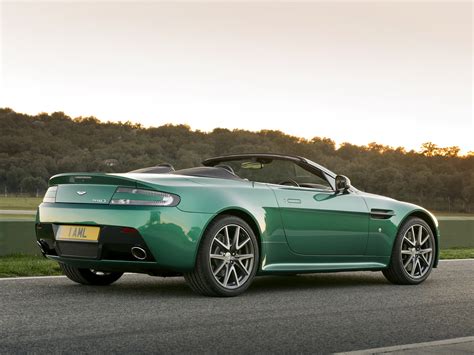 2011 Aston martin V8 vantage s photo