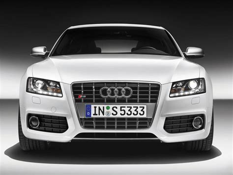 2011 Audi S5 photo