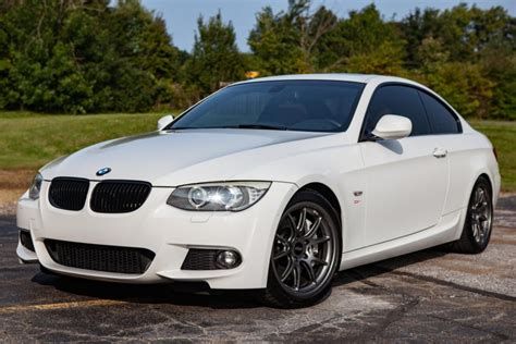 2011 Bmw 335i photo