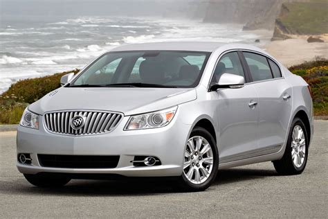 2011 Buick Lacrosse photo