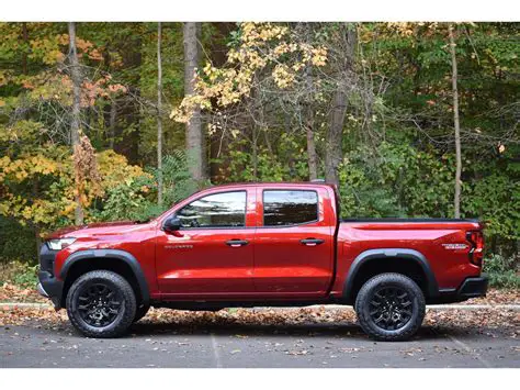 2011 Chevrolet Colorado photo