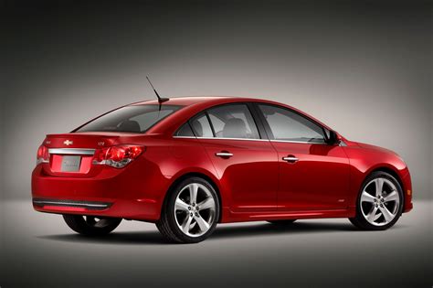 2011 Chevrolet Cruze photo