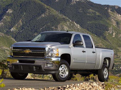 2011 Chevrolet Silverado 3500 engine