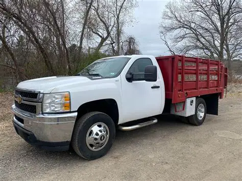 2011 Chevrolet Silverado 3500 photo