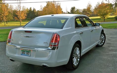 2011 Chrysler 300c photo