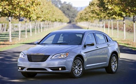 2011 Chrysler Sebring photo