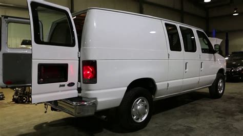 2011 Ford E-250 photo