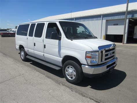 2011 Ford E-350