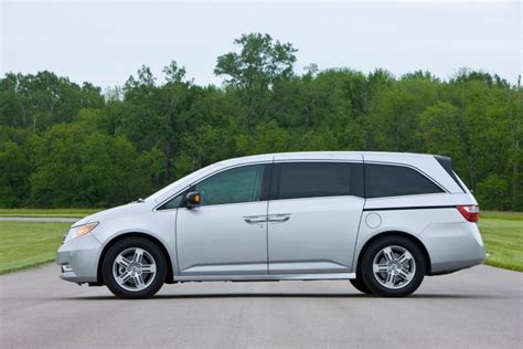 2011 Honda Odyssey photo