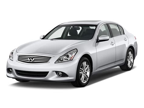 2011 Infiniti G25 photo