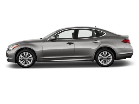 2011 Infiniti M37 photo