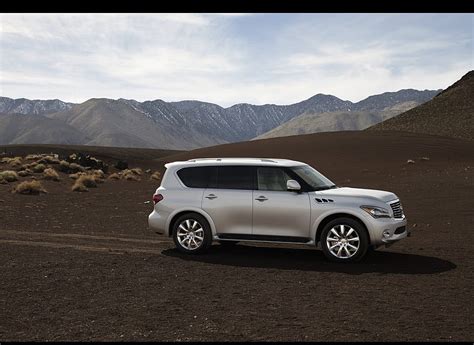 2011 Infiniti Qx photo