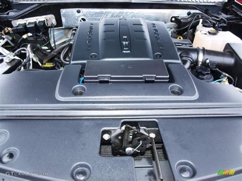 2011 Lincoln Navigator engine