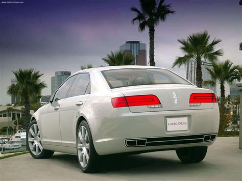 2011 Lincoln Zephyr photo