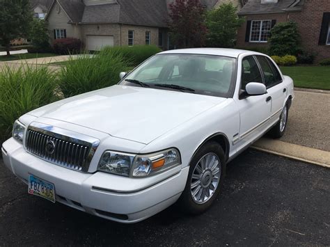 2011 Mercury Grand marquis