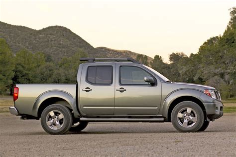 2011 Nissan Frontier photo