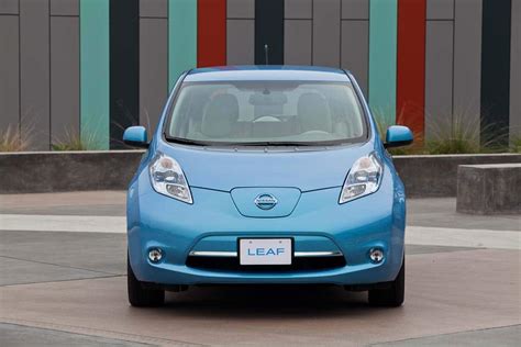 2011 Nissan Leaf photo