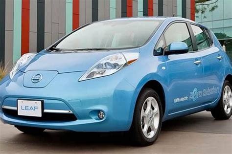 2011 Nissan Leaf photo