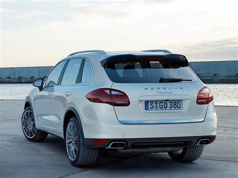 2011 Porsche Cayenne s hybrid photo