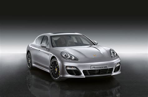 2011 Porsche Panamera 4s photo