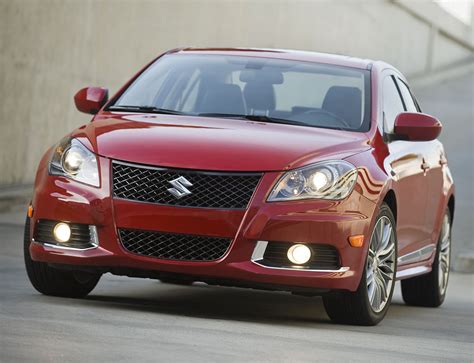 2011 Suzuki Kizashi photo