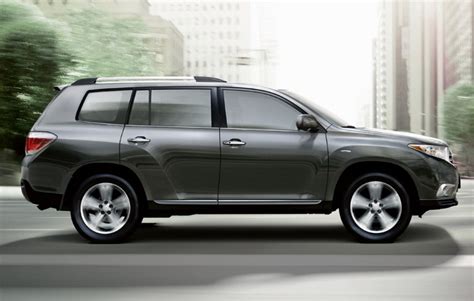 2011 Toyota Highlander photo