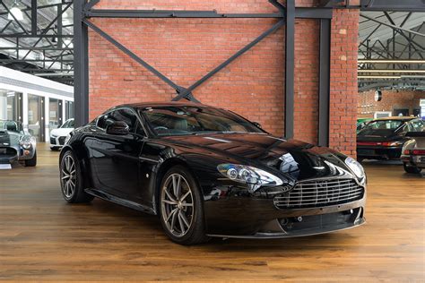 2012 Aston martin V8 vantage photo